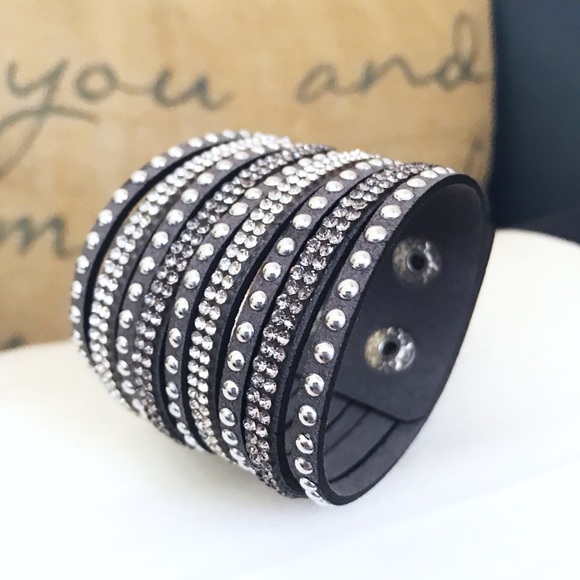 Boutique Jewelry - 🎀 NEW • Dark Gray Crystal Vegan Leather Bracelet